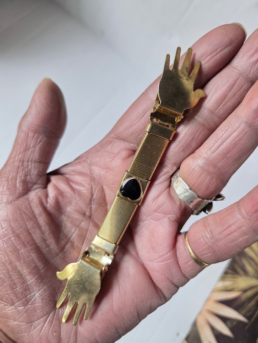Vintage 50s Victorian Revival Flexible Gold-Tone Sweater Guard/Clip